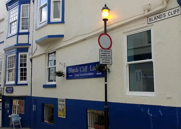 Blands Cliff Bed & Breakfast Scarborough