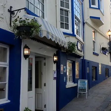 Bed & Breakfast Blands Cliff 3*